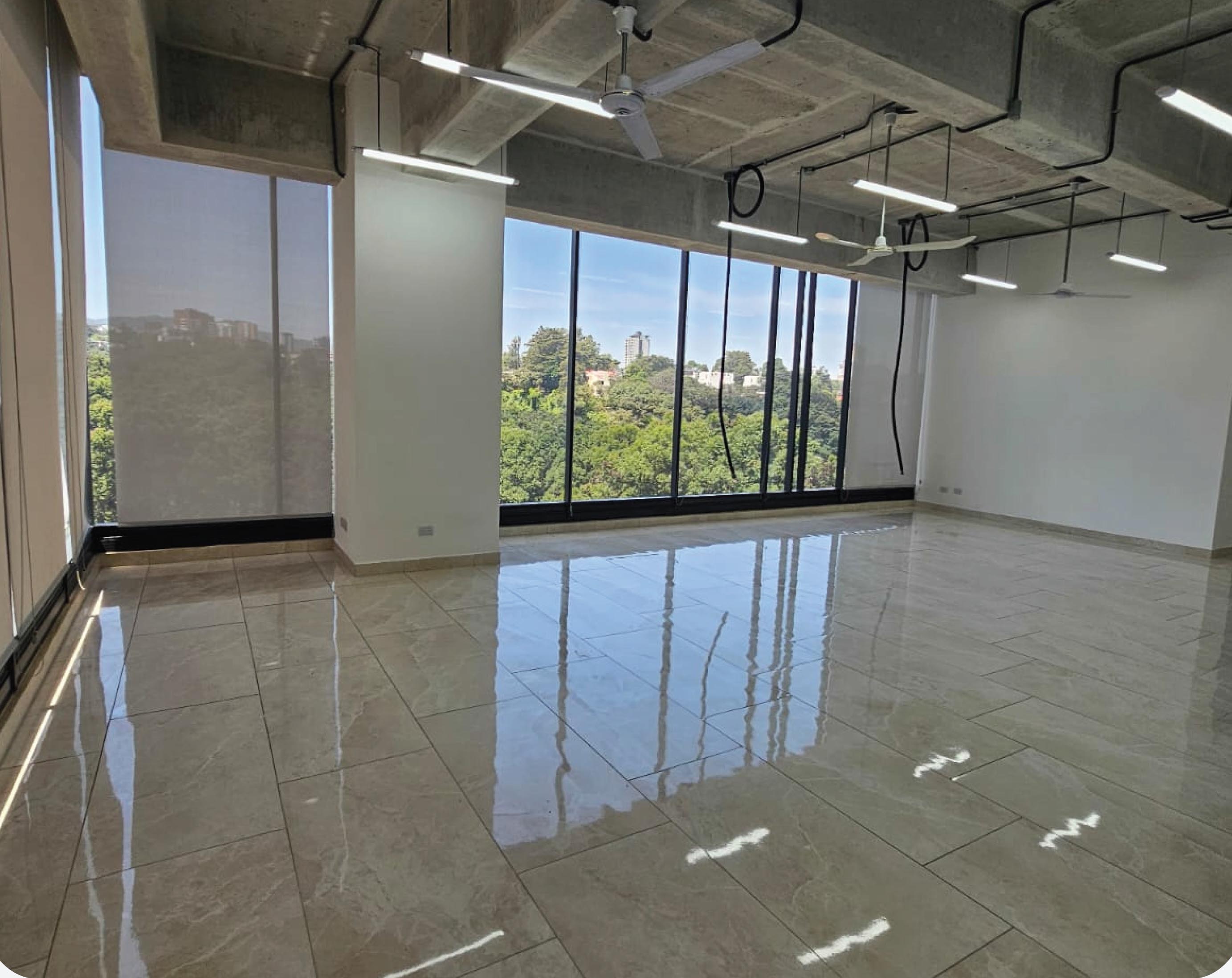 Oficinas en Renta Centro De Negocios Spazio, Zona 15. - Image 2