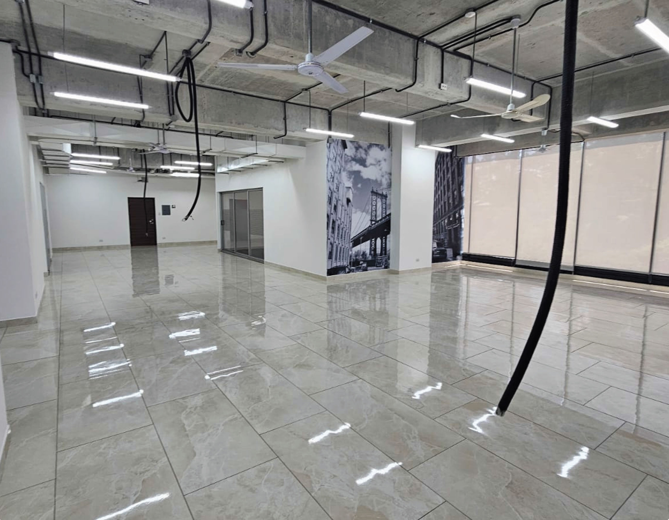 Oficinas en Renta Centro De Negocios Spazio, Zona 15. - Image 4